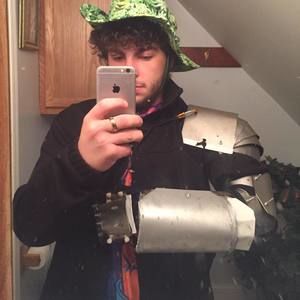 Meet your Posher, Hunter